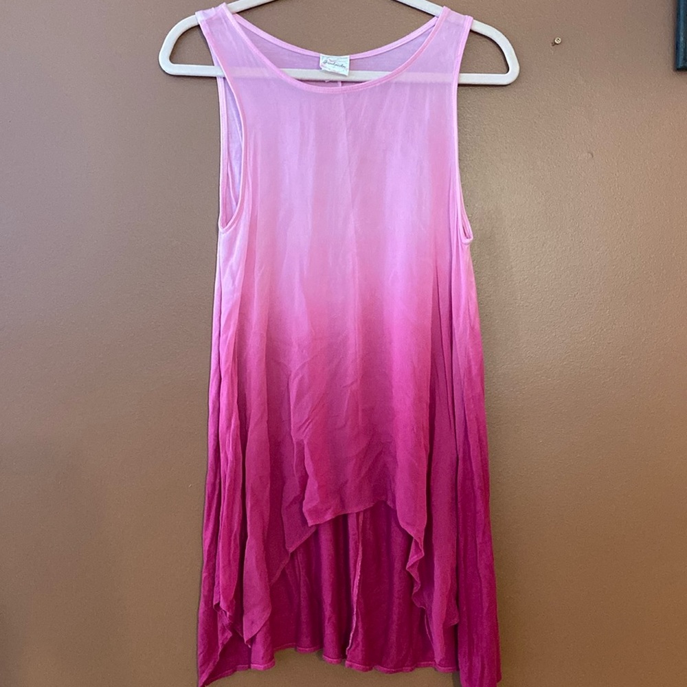 Freeloader ladies sleeveless tunic style silk/chiffon top.  Size small